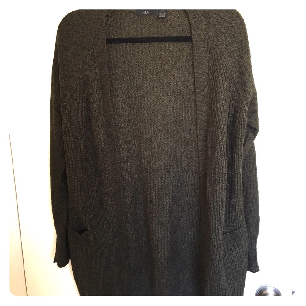 Long sleeved open front green RDI cardigan